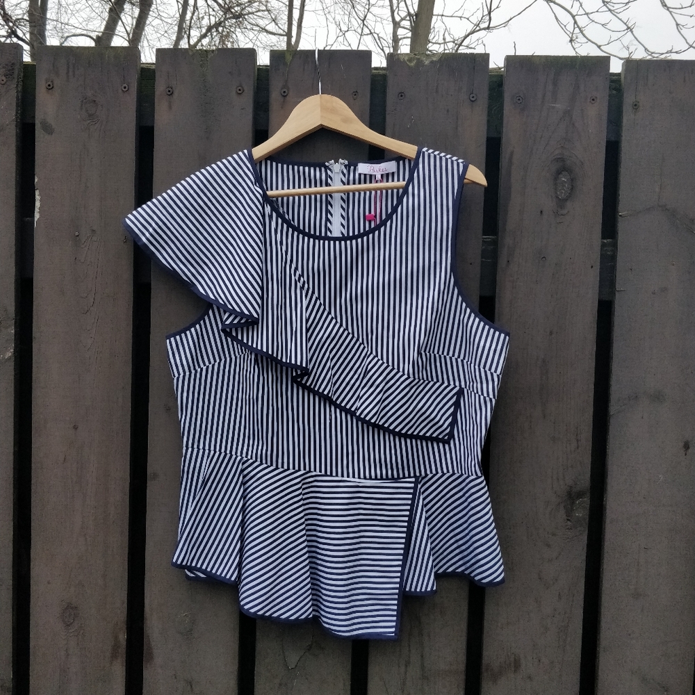 NWT Asymmetrical Parker Sleeveless Top